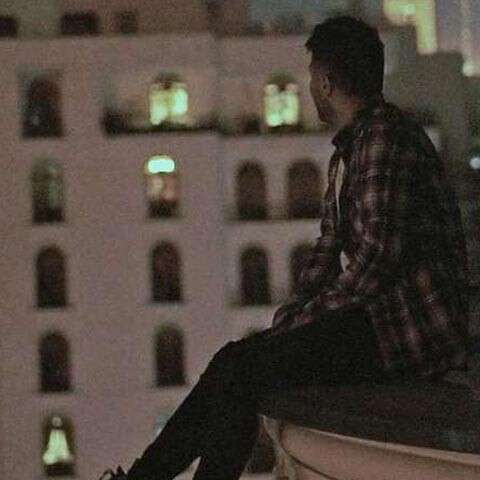 دانلود آهنگ تورو با هیچی عوض نمیکنم اگه کل دنیا بیان دورو برم امیر نامور