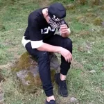 ریمیکس آهنگ ناز داره تنش بوی نرگس شیراز داره