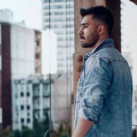دانلود آهنگ دنبالت دنیارو من گشتم رفته ی بی برگشتم علی یاسینی