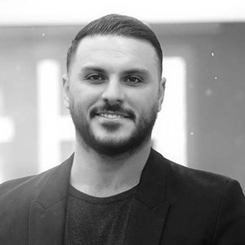 دانلود آهنگ ﺧﺎﻃﺮاﺗﻮ ﻓﺮاﻣﻮش ﻣﻴﻜﻨﻢ آرمین زارعی
